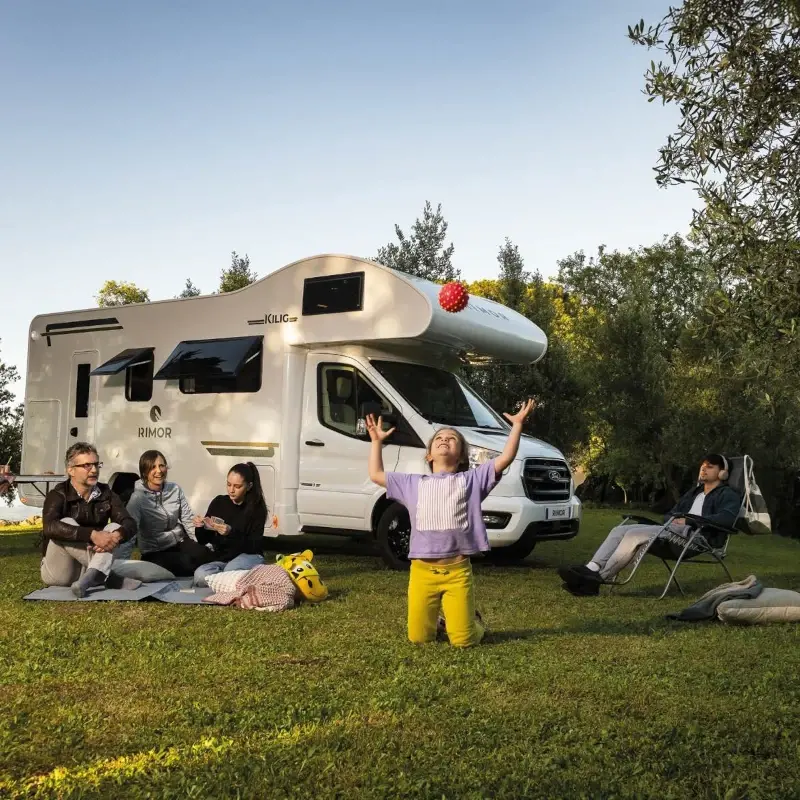 spędzanie czasu z rodziną kamperowanie